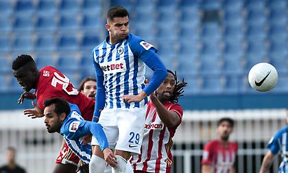 Στρούγγης: «Μου έγινε φάουλ από τον Μπρούμα στο γκολ του Ολυμπιακού»