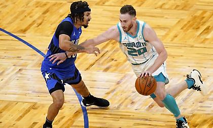 Ο Γκόρντον «καθάρισε» στο τέλος για Χόρνετς