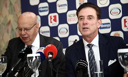 Πιτίνο για Εθνική Ελλάδας: «Δεν είχα ποτέ συμβόλαιο με την ομοσπονδία»