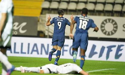 Δέχτηκε το «δώρο» και ανέβηκε δεύτερη η Πόρτο