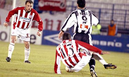 Ολυμπιακός-ΠΑΟΚ: Όταν ο Ζε Ελίας κόντεψε να... κόψει στα δύο τον Οκκά (vids)