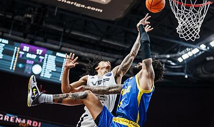 Με τρίποντο-προσευχή αποκλείστηκε το Περιστέρι