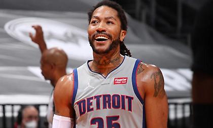 «Γλυκοκοιτάζουν» Ντέρικ Ρόουζ οι Νικς!