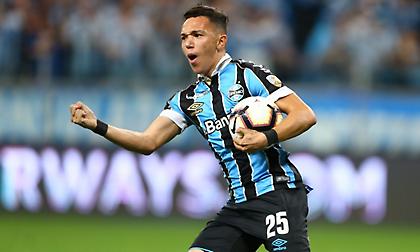 Πόρτο: Κλείνει τον Πέπε από την Γκρέμιο