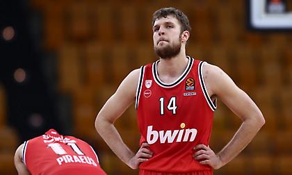 Αμφίβολος με Μπαρτσελόνα ο Βεζένκοφ