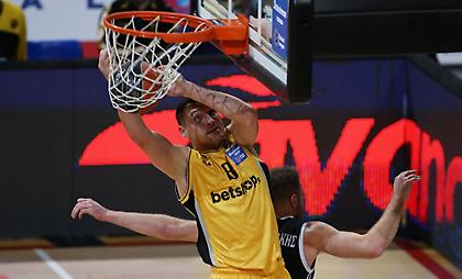 ΑΕΚ-ΠΑΟΚ: Εντυπωσιακός Ματσιούλις με 10 γρήγορους πόντους