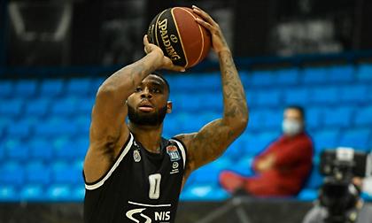 Στη λίστα της ΑΕΚ και ο ΜακΙντάιρ