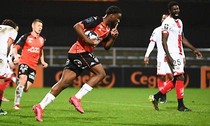 «Ανάσα» για Λοριάν