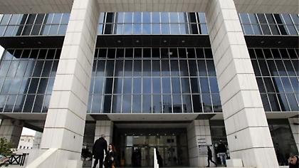 Live: «Η δίκη των 28»