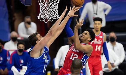 Έσπασαν τσαμπουκά και… αήττητο των Λέικερς οι Σίξερς