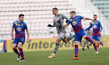 Βαρούχας: «Κανένα πέναλτι για τον Βόλο»