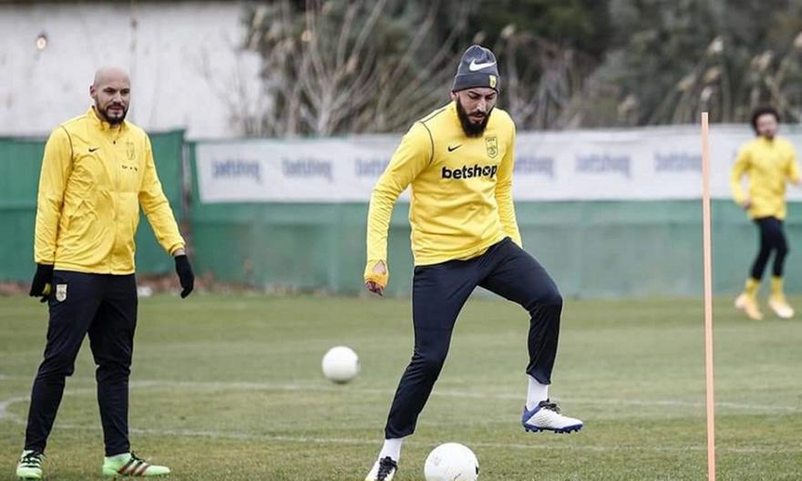 Μήτρογλου: «Να πανηγυρίσω έναν τίτλο με τον Άρη, θα δώσω τα πάντα» (video)