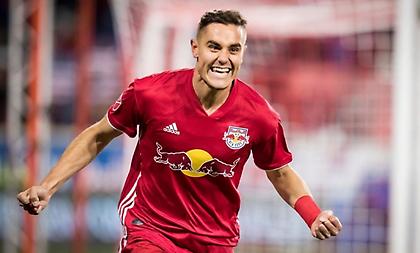 Θέλει δανεικό τον Λονγκ ως αντί-Μάτιπ η Λίβερπουλ