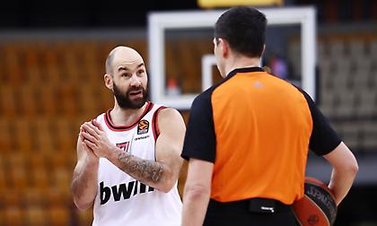 Σπανούλης στον διαιτητή: «Δεν σέβεστε το μπάσκετ» (video)