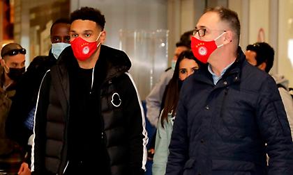 Στην Αθήνα για τον Ολυμπιακό ο Λαλά (pics/video)