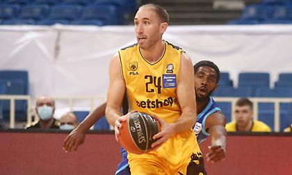 Απρόοπτο με Λοτζέσκι, νοκ άουτ από το ματς με τη Λάρισα