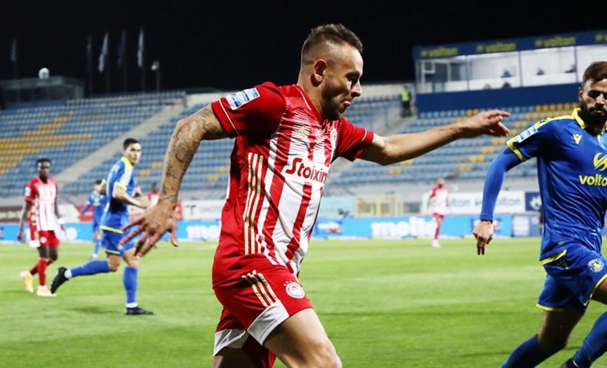 Στην έξοδο από τον Ολυμπιακό ο Ραφίνια