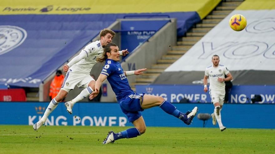 Απίθανη Λιντς έβαλε... φρένο στην Λέστερ