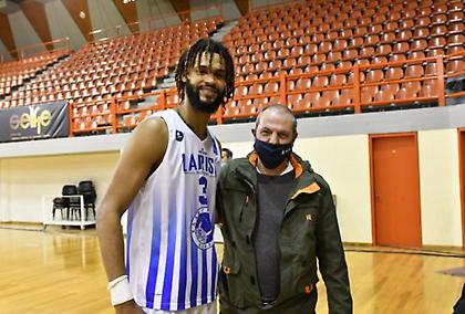 Ευχαρίστησε και αποχαιρέτησε τον Γουέμπ η Λάρισα