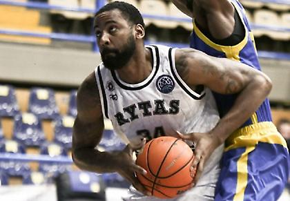 Τέλος από τη Ρίτας Βίλνιους ο Κιθ Μπένσον