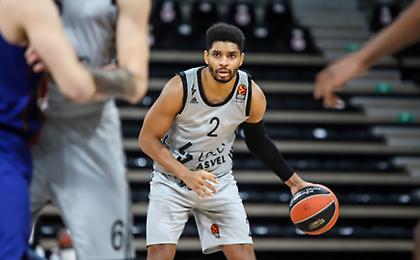 Τέλος από Βιλερμπάν ο Φρίμαν, πάει Κίνα