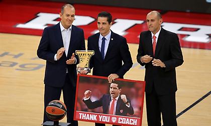 Σφαιρόπουλος: «Μεγάλη επιτυχία οι δύο τελικοί με τον Ολυμπιακό»