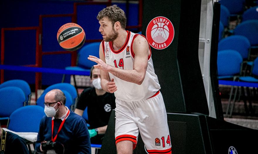 Δεν προπονήθηκε ο Βεζένκοφ