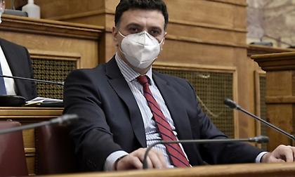 Στο τραπέζι εμβολιασμοί και από φαρμακοποιούς, ιδιώτες γιατρούς - Τι είπε ο Κικίλιας