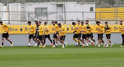 Αποστολή με Νταντσένκο αλλά και μπόλικες απουσίες για την ΑΕΚ