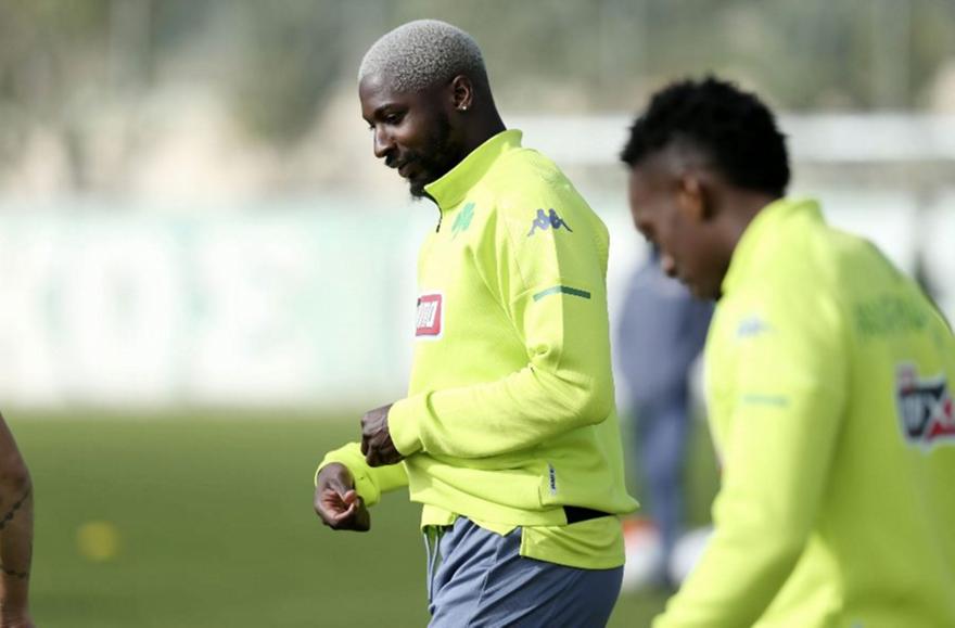 Δεσύλλας: «Πιο έτοιμος για Ατρόμητο ο Ενγκμπαγκοτό - Τριέτης η συμφωνία με Καμπετσή-Ξενόπουλο»