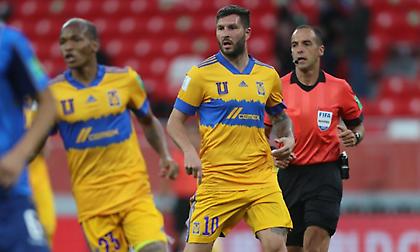 Ο Ζινιάκ έστειλε την Τίγκρες... πάνω στην Παλμέιρας