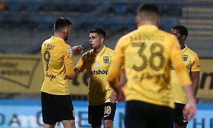 Με στυλ και άνεση στα προημιτελικά ο Άρης!