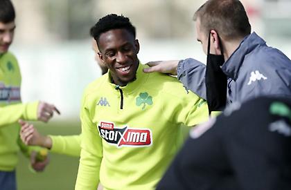 Παγκάκης: «Έχει πιθανότητες να ξεκινήσει ο Ενγκμπαγκοτό, πολύ σημαντικό το ματς με τον Ατρόμητο»