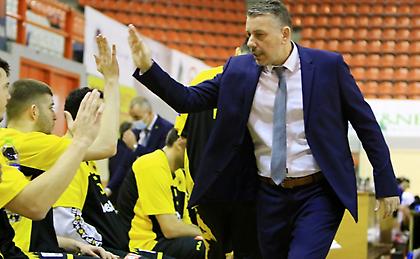 Παπαθεοδώρου: «Να προσαρμοστεί όσο το δυνατόν γρηγορότερα ο Μέικον»