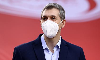 Στο ΣΕΦ ο Διαμαντίδης με την αποστολή του Παναθηναϊκού (pics)