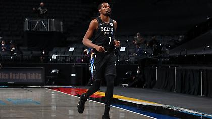 Παρωδία με «μπες-βγες» του Ντουράντ που ξέσπασε κατά του ΝΒΑ