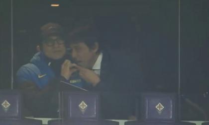 Ο τιμωρημένος Κόντε... γκάριζε στο τηλέφωνο από την εξέδρα (video)