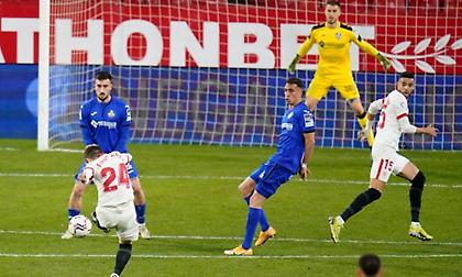 «Αλήτικη» γκολάρα του Πάπου Γκόμεζ! (video)