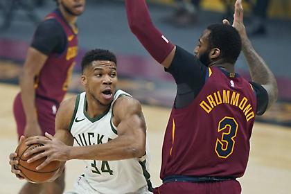 Μπακς… back-to-back στο Κλίβελαντ με καλό Γιάννη