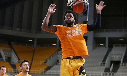 Πετρίδης: «Έδειξε σα να είναι καιρό στην ΑΕΚ ο Μέικον»