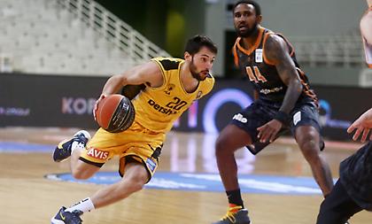 Γκίκας στον bwinΣΠΟΡ FM 94,6 : «Να διεκδικήσουμε και τους τρεις τίτλους με την ΑΕΚ»