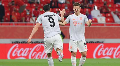 Λεβαντόφσκι λαμπρός οδηγεί την Μπάγερν στην κορυφή του κόσμου