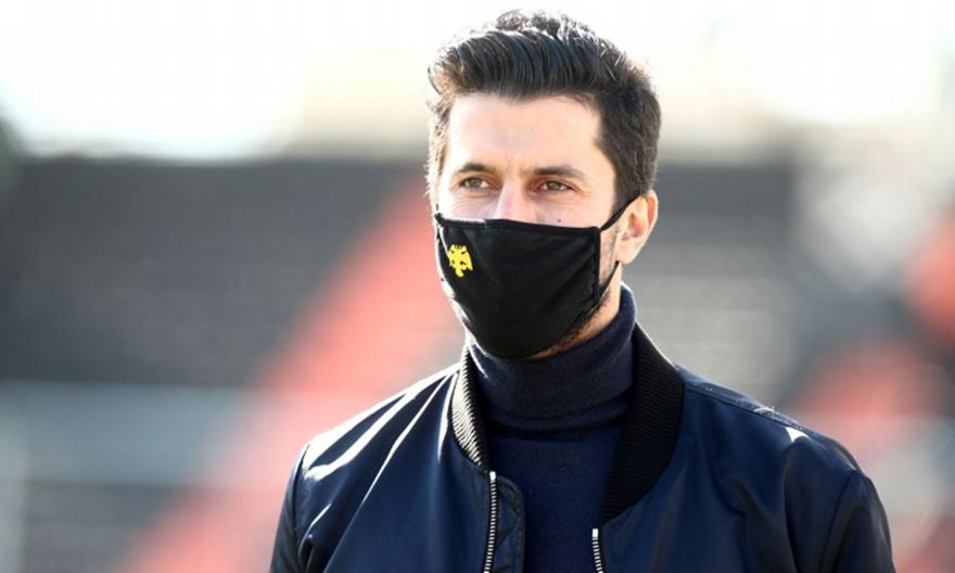 Τσακίρης: «Ήρθε η ώρα να επικοινωνήσει το πλάνο της ΑΕΚ ο Κονέ»