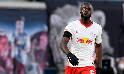 Λίβερπουλ: «Κοιτάζει» Ουπαμεκάνο για το καλοκαίρι!