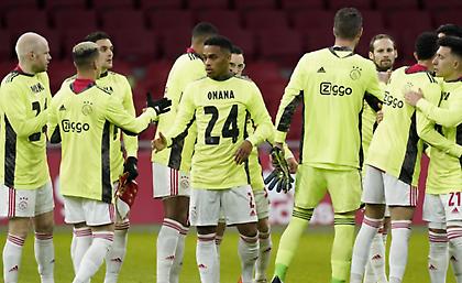 Με φανέλες του τιμωρημένου Ονάνα οι παίκτες του Άγιαξ (video)