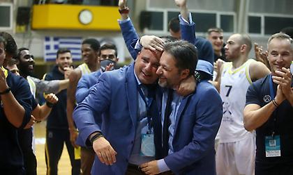 Οι πανηγυρισμοί του Λαυρίου για την ιστορική πρόκριση (video)