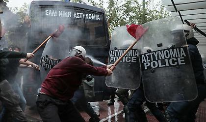 Σε συλλήψεις μετατράπηκαν οι 24 από τις 52 προσαγωγές στο πανεκπαιδευτικό συλλαλητήριο