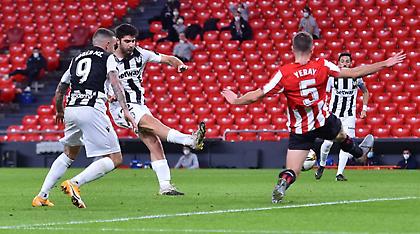 Όρθια στη Βασκονία, ζωντανή για τελικό η Λεβάντε