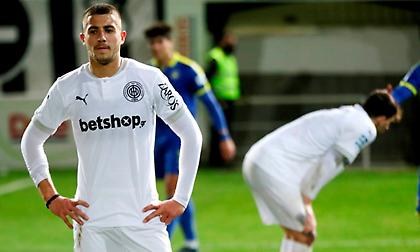 Γρίβας: «Μας λείπει ο κόσμος, αλλά πάμε για τη νίκη» (video)