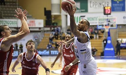 Με στιλ και άνεση στα ημιτελικά η Μπρίντιζι